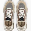 Sneakers met Runner-patch