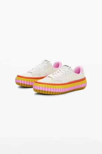 Sneakers met veelkleurige zool