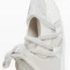 Sneakers van ruwe stof