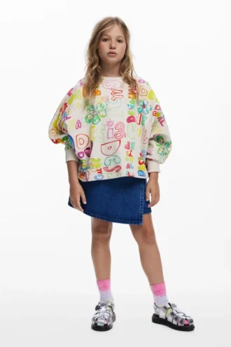 Sweatshirt met brede mouwen en letters