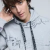 Sweatshirt met capuchon en opdruk