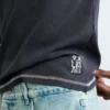 T-shirt met bandjes en logo