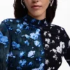 T-shirt met bloemenprint in twee kleuren