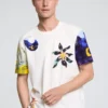 T-shirt met Cosmos-print