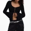 T-shirt met drukknopen en strik