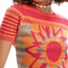 T-shirt met gebreide bloem