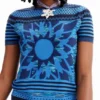T-shirt met gebreide bloem