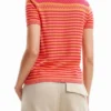 T-shirt met gebreide bloem
